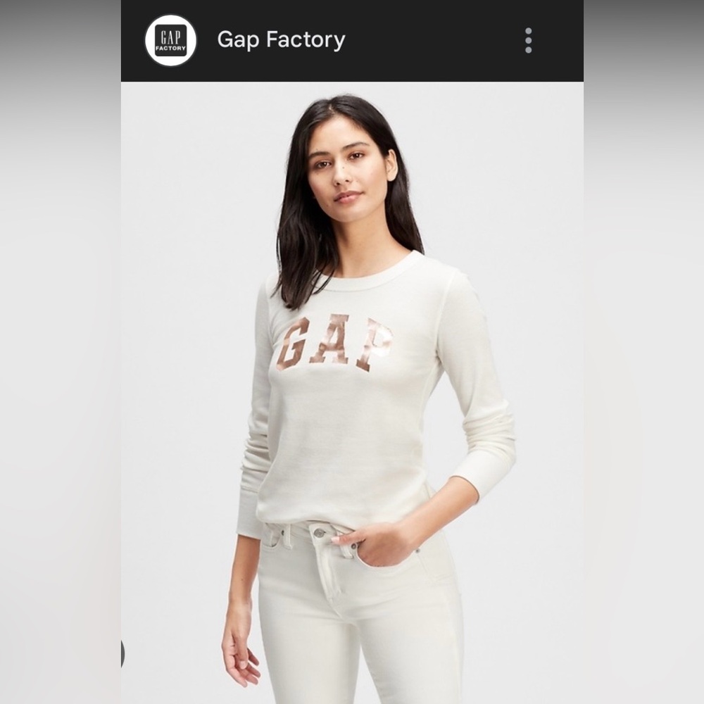 NWT- GAP Factory Women's waffle knit long sleeve tshirt w Rose Gold Logo, size L